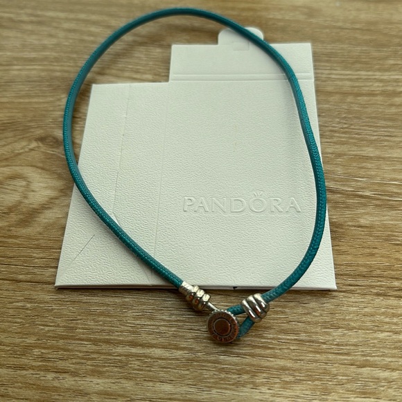 Pandora Blue Double Leather Bracelet Size - D2 - Picture 2 of 5